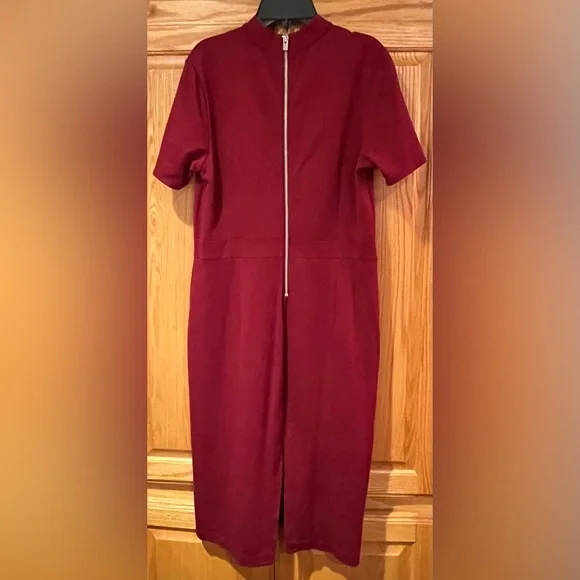 Women’s Express Zip-Back Cranberry Red Mock Neck Short Sleeve Sheath Dress Large - Picture 6 of 7